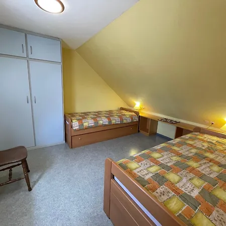 アパート Jaune Et Rose-4 By Interhome