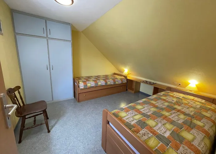 Apartament Jaune Et Rose-4 By Interhome