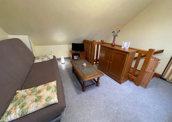 Jaune Et Rose-4 By Interhome Apartament *