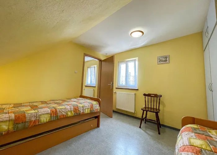 Apartament Jaune Et Rose-4 By Interhome