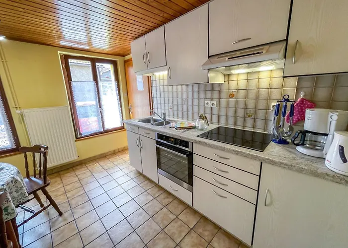 Apartament Jaune Et Rose-4 By Interhome